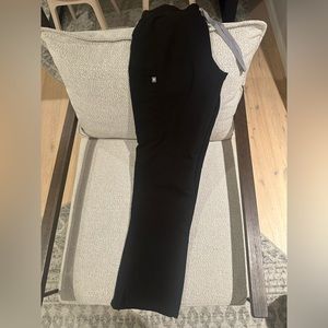 Figs Black Small/Tall